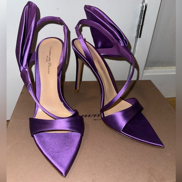 Gianvito Rossi Dositea Satin Heel - Picture 2 of 4